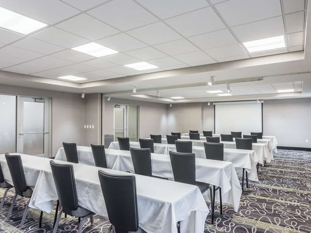 La Quinta Inn & Suites by Wyndham Denver Tech Center - photo 40