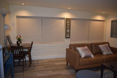 Charming private guest Suite near Disney Beach — 4-Star Luxury Hotel in Westminster, United States