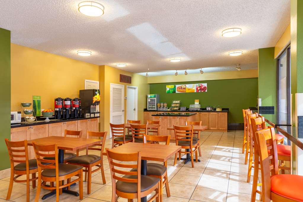 Quality Inn at Arlington Highlands - photo 43