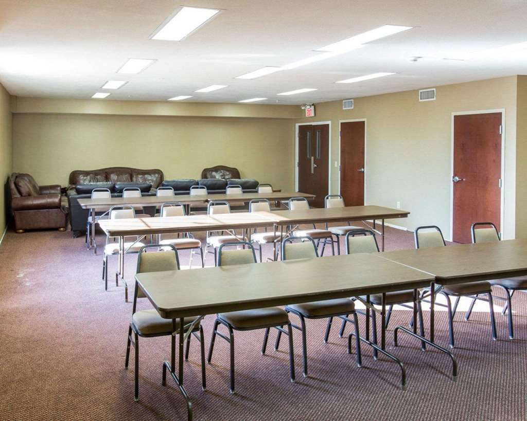 Comfort Suites Idabel - photo 29
