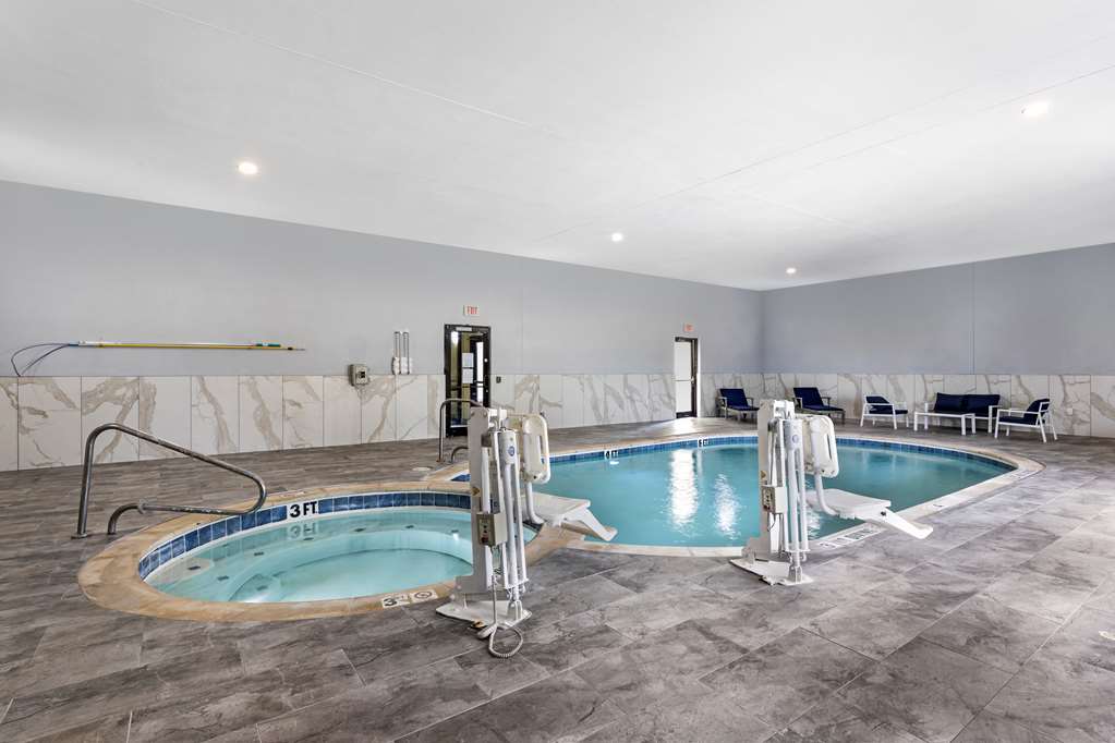Best Western Plus Texoma Hotel & Suites - photo 36