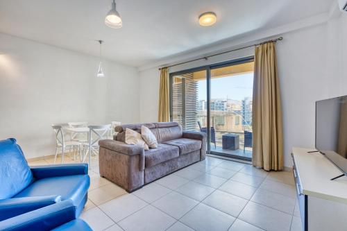 New 1 Bedroom Apt in the Heart of St Julians — 4-Star Luxury Hotel in San Giljan, Malta
