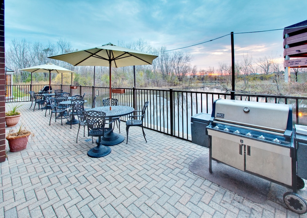 Staybridge Suites Chicago Oakbrook Terrace by IHG - photo 24
