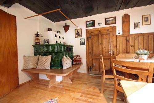 Almliesl Mitt 581 — 4-Star Luxury Hotel in Mittersill, Austria