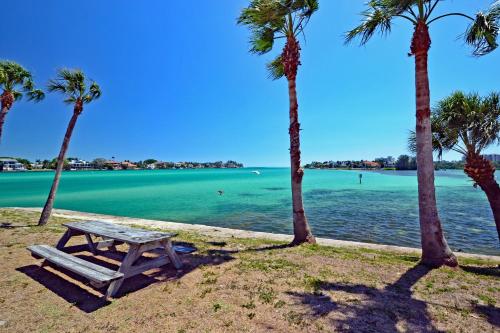 Avenida De Cortez 5210 - featured photo