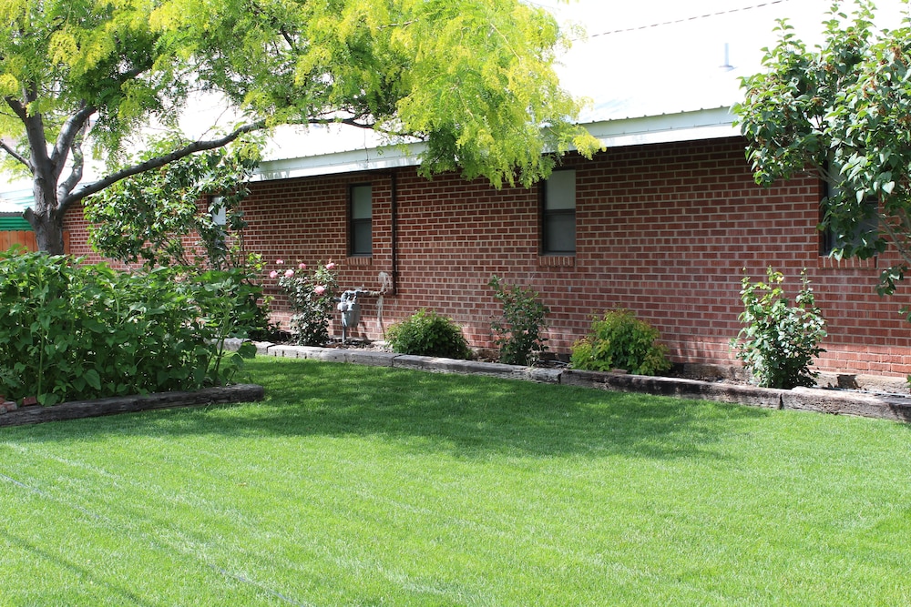 Ontario Inn - photo 35