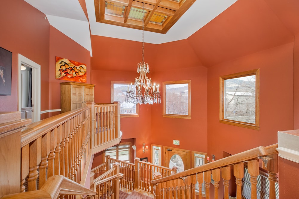 Bradley Boulder Inn - photo 15