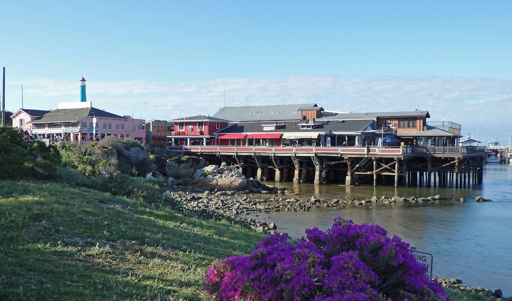 Holiday Inn Express at Monterey Bay by IHG - photo 33