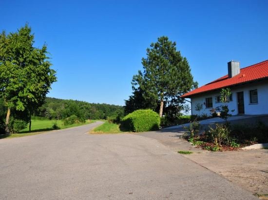 Ferienhaus Mühlblick — 4-Star Luxury Hotel in Oberdachstetten, Germany