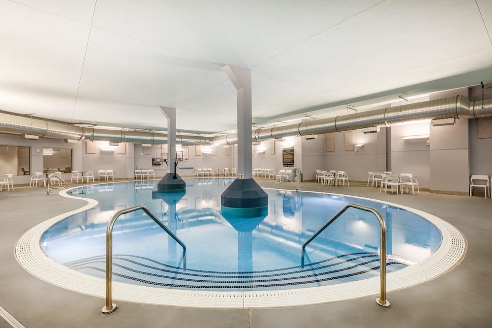 Crowne Plaza Kearney by IHG - photo 37