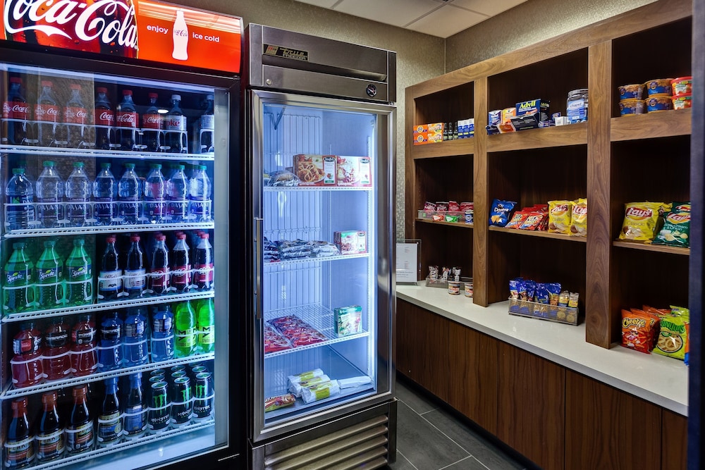 Holiday Inn Express Hutchinson by IHG - photo 17