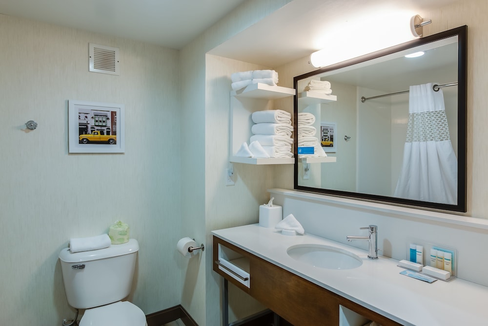 Hampton Inn Dickson - photo 28