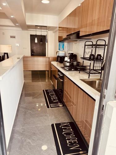 Furnished 2Br Riverside drive with Gym Behind Riverside square Mall 2 minutes to Westlands