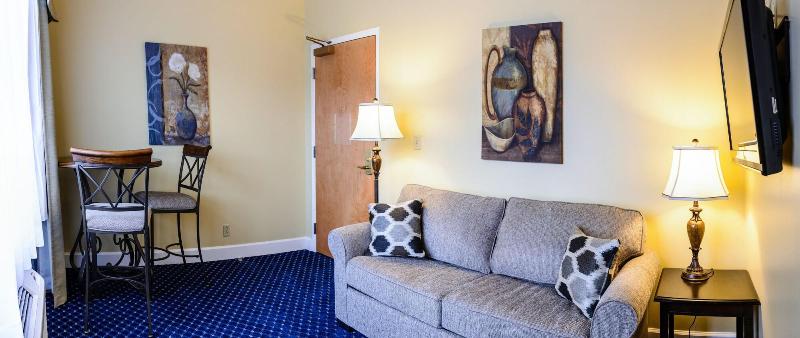 Asbury Inn & Suites - photo 18