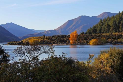 Grandview Lodge — 4-Star Luxury Hotel in Wanaka, New Zealand