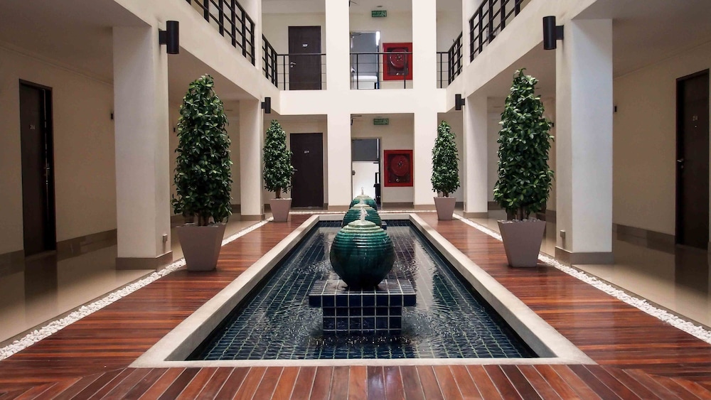 The Atrium Ratchada 13 — Bangkok — photo 2