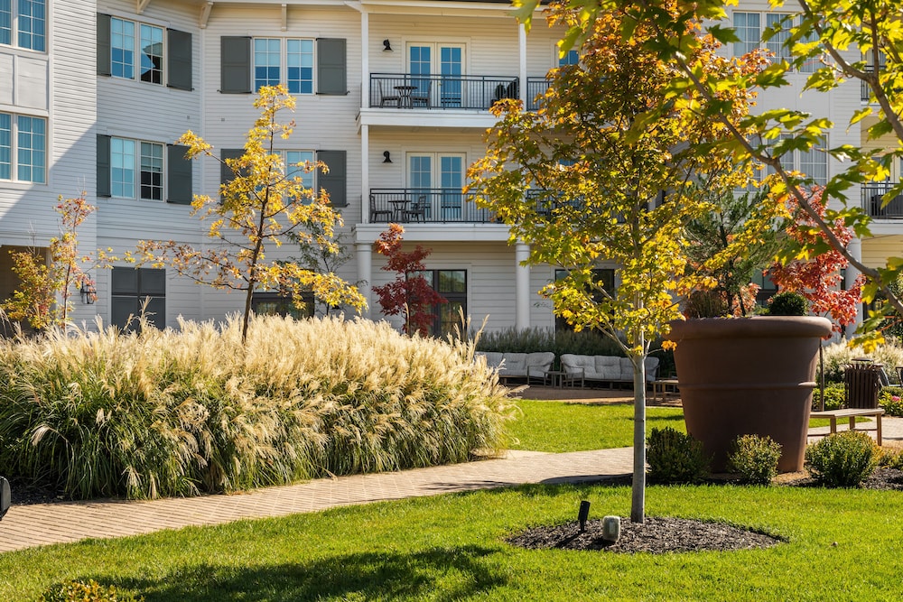 The Inn at Meadowbrook - photo 22