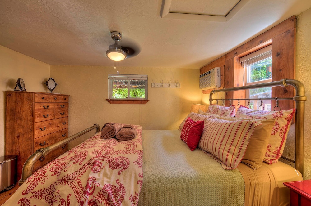 Cali Cochitta Vacation Rentals - photo 18
