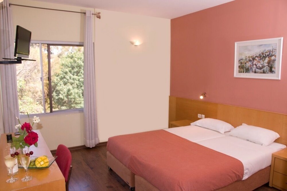 Nes Ammim Hotel — Acre — photo 3