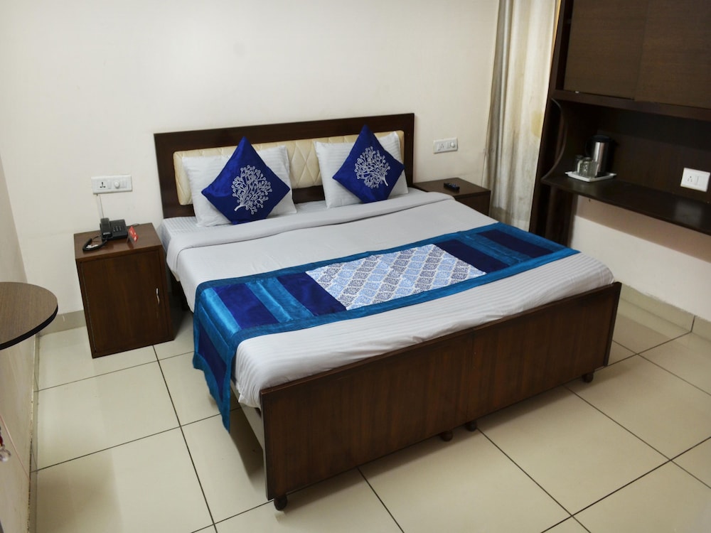 OYO 6298 Motel Divine