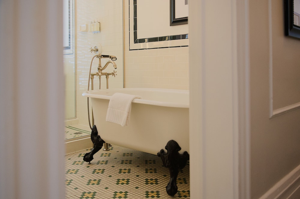 The Oxford Hotel - photo 50