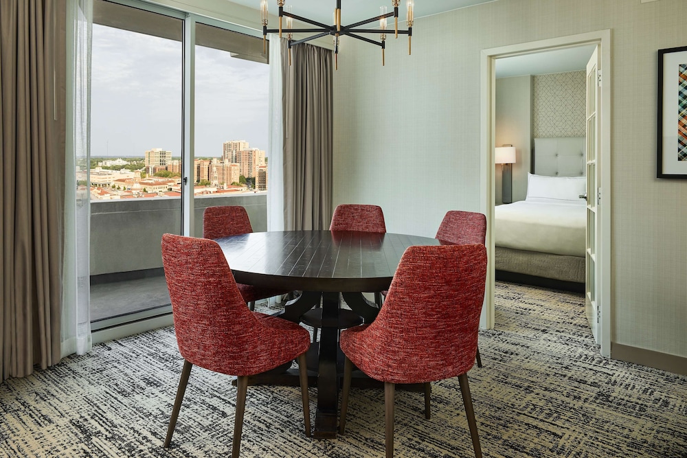 Hilton Kansas City Country Club Plaza - photo 8