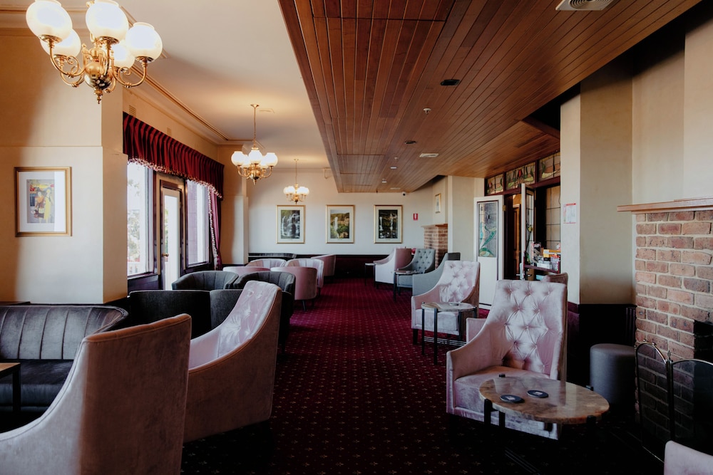 Mountain Heritage Hotel in Katoomba, Australia