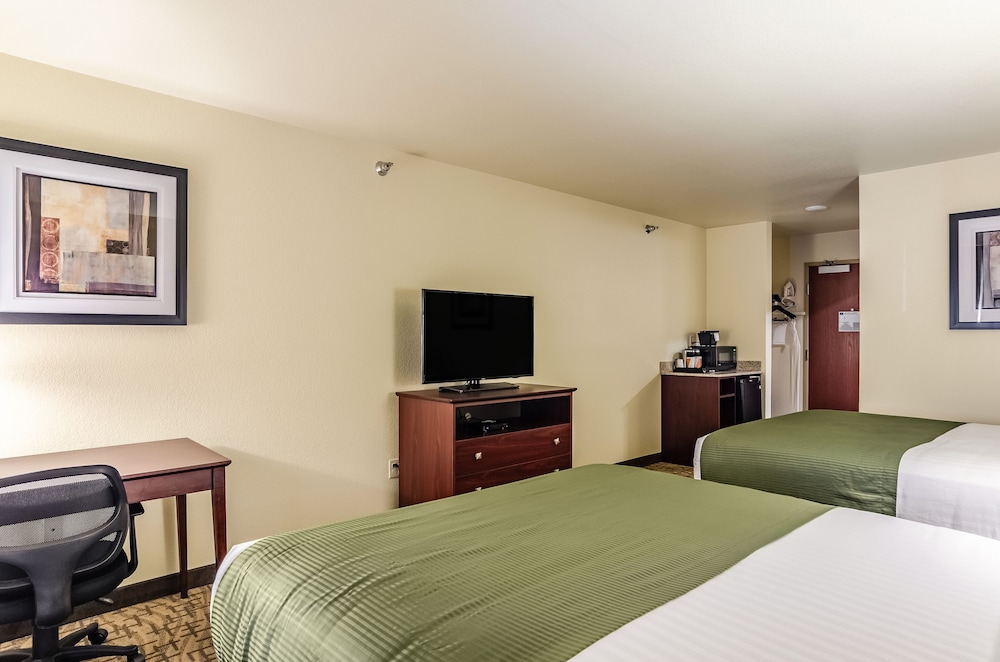 Cobblestone Hotel and Suites Torrington - photo 24