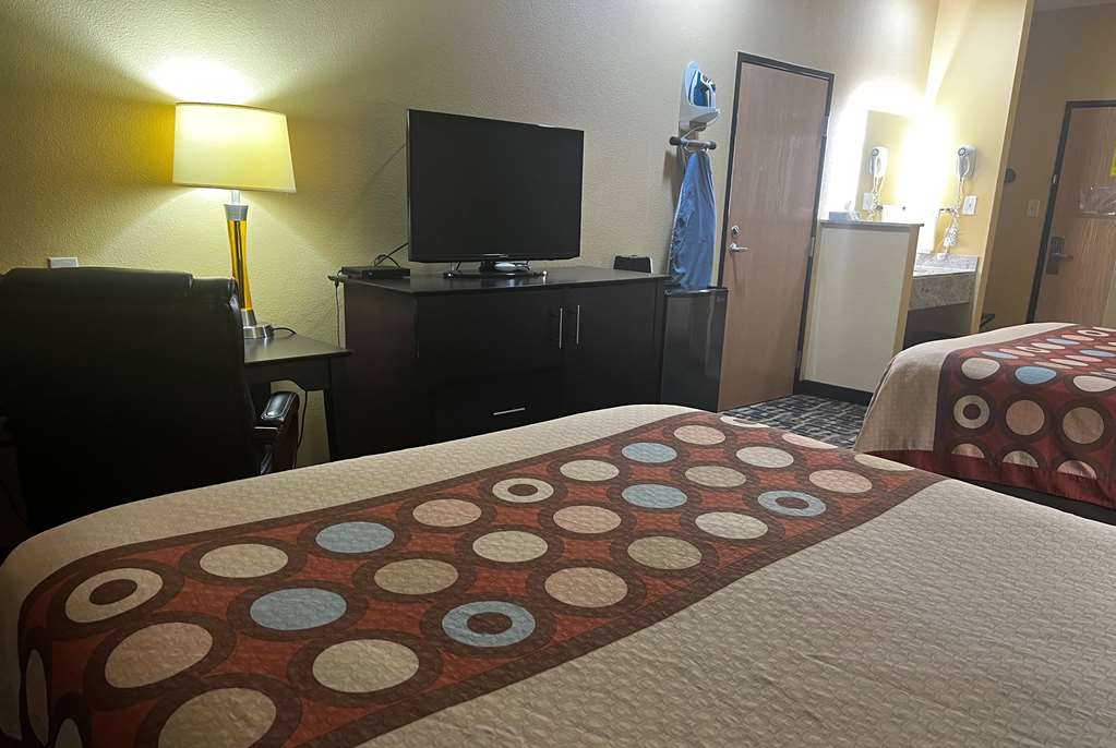 Super 8 by Wyndham Pasadena - photo 12