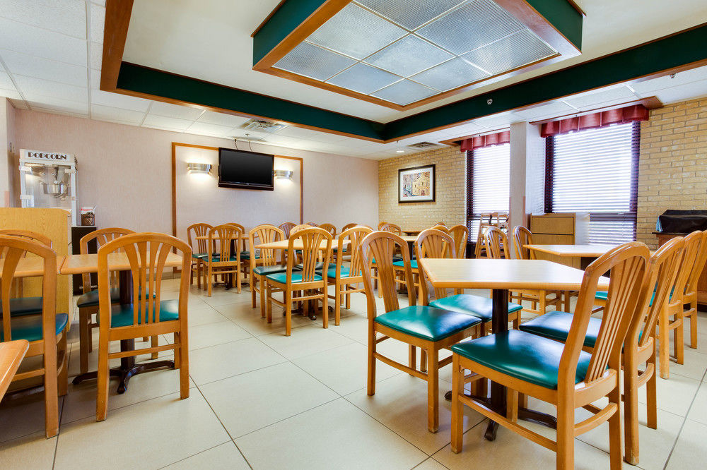 Pear Tree Inn San Antonio Northwest Medical Center - photo 34