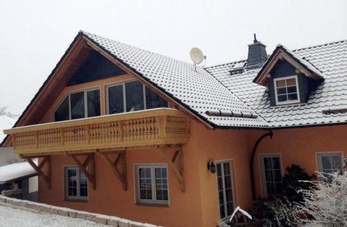 Ferienwohnung Am Eichenberg — 4-Star Luxury Hotel in Blankenburg, Germany