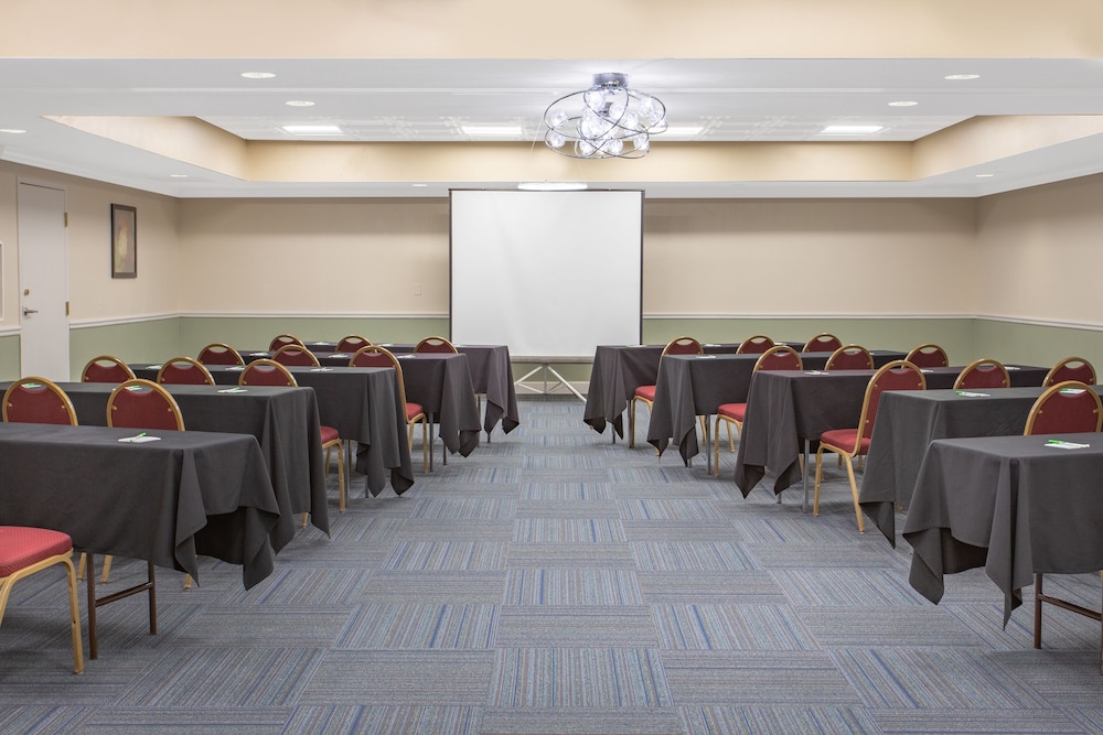 Holiday Inn & Suites Boca Raton North by IHG - photo 40