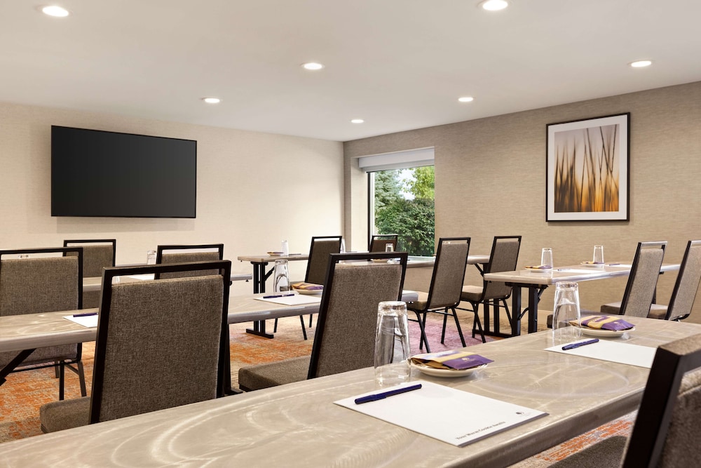 Doubletree by Hilton Columbus Dublin - photo 32