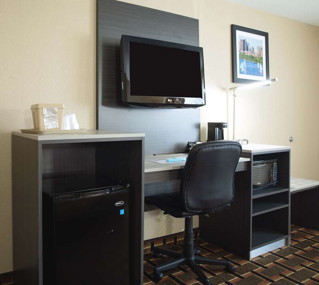 Quality Inn Raynham Taunton - photo 8
