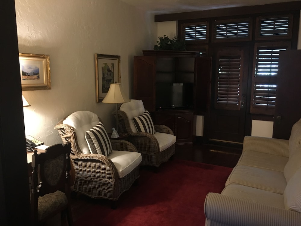 Park Plaza Hotel - photo 21