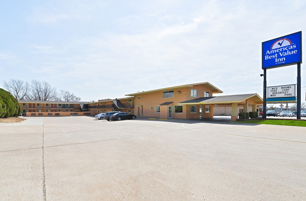 Americas Best Value Inn Ponca City - photo 3
