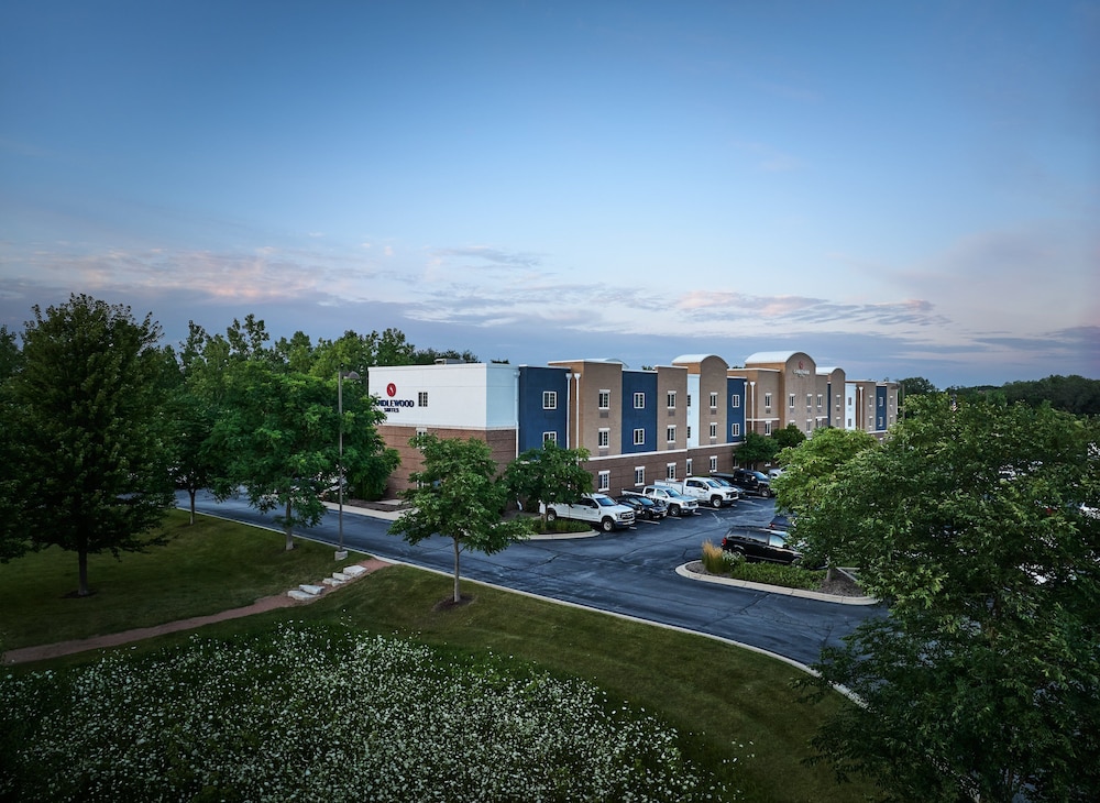 Candlewood Suites Milwaukee Airport by IHG - photo 53