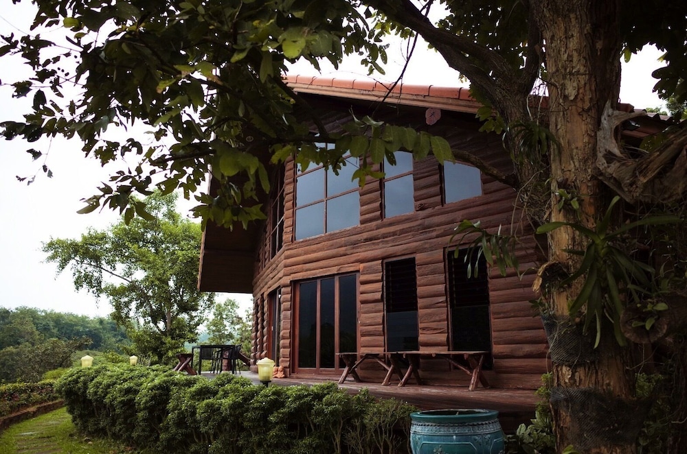 Nuyu Khaoyai pet-friendly hotel Nakhon Ratchasima