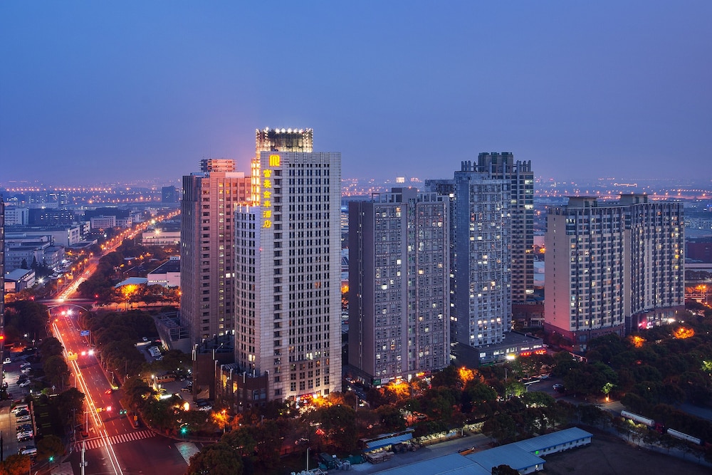 Regal Jinfeng Hotel — 4-Star Luxury Hotel in Shanghai, People's Republic of China