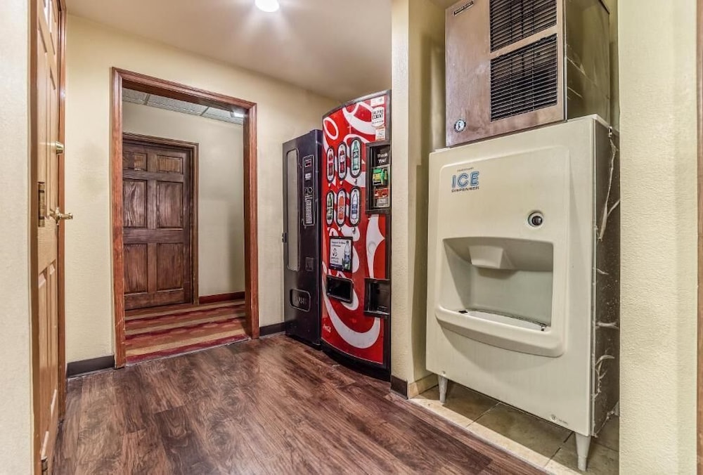 MainStay Suites Columbia Harbison - photo 20