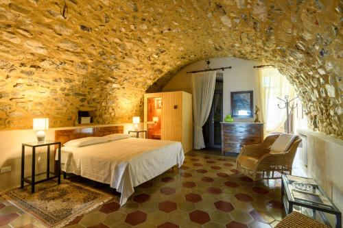 In Riva al Lago di Iseo Residenza LOFT — 4-Star Luxury Hotel in Marone, Italy