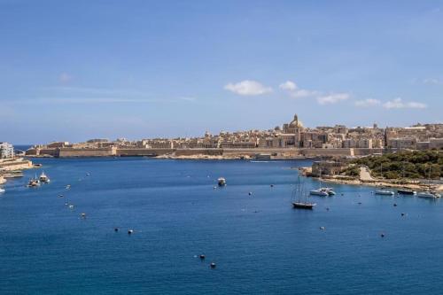 Seafront Terrace With A Breathtaking Valletta View — 4-Star Luxury Hotel in Sliema, Malta