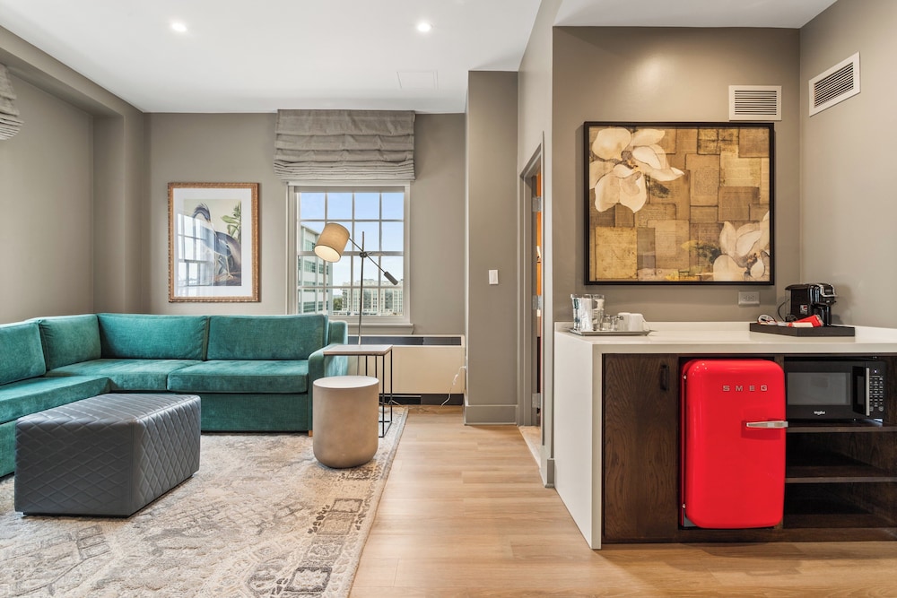 Hotel Indigo Baton Rouge Downtown by IHG - photo 32