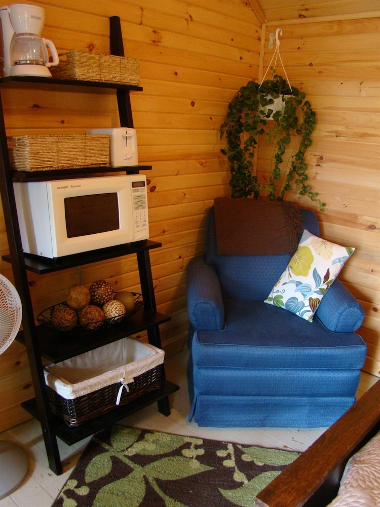 Bay Leaf Cottages & Bistro - photo 22
