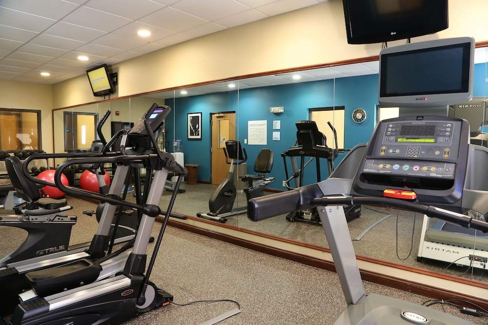 Holiday Inn Express Hotel & Suites Cleveland - photo 33
