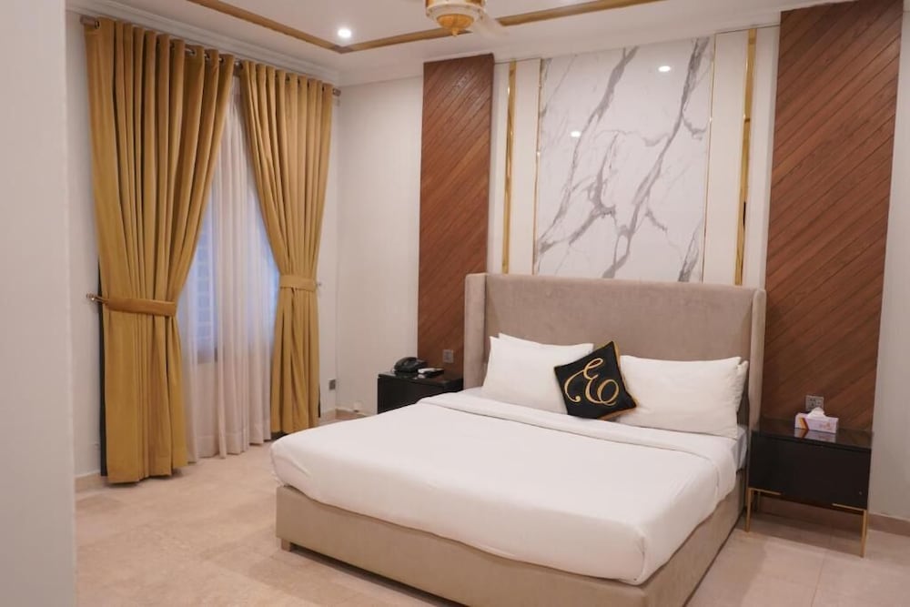 Envoy Express in Islamabad, Pakistan