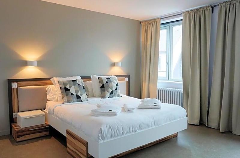 Logis Hotel Le Confluent in Clermont-Ferrand, France