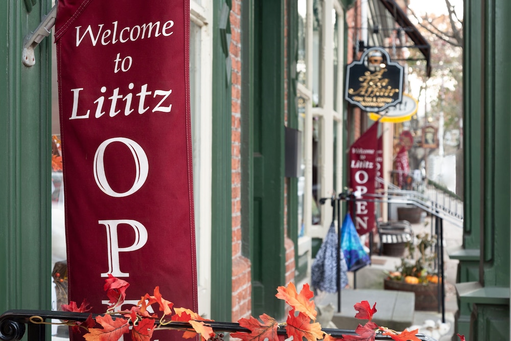 The Wilbur Lititz Tapestry Collection by Hilton - photo 64