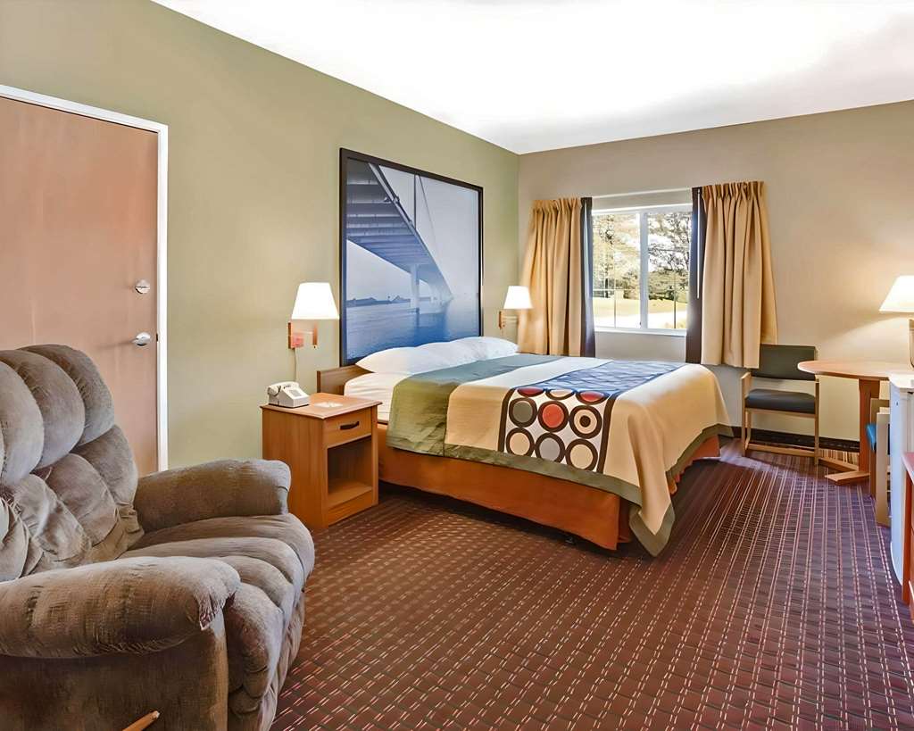 Eagle Ridge Inn - photo 3