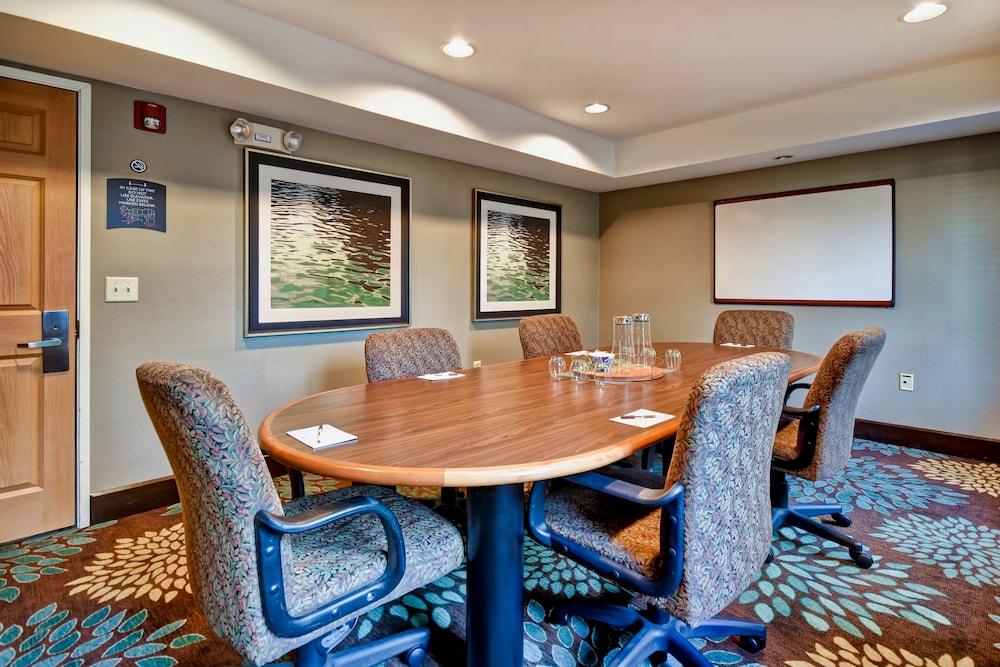 Staybridge Suites Middleton Madison West by IHG - photo 44